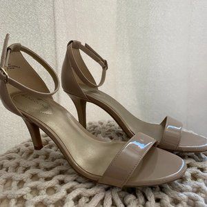 Bandolino Women's Madia Dress Sandal